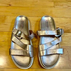 Blondo Rose Gold Selma Slide Sandal Size 10